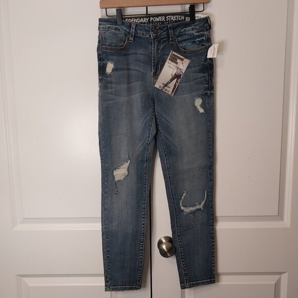 Tilly's Rewash Metro Mid-Rise Jeans - Picture 2 of 8